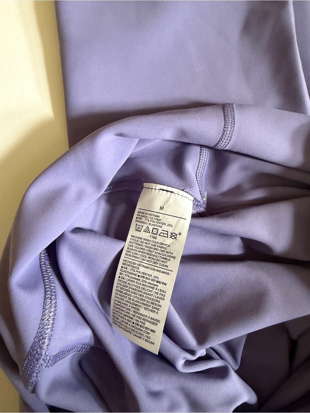 Old Navy Women’s Lavender High-Waist Active Cropped Leggings - Picture 4 of 4